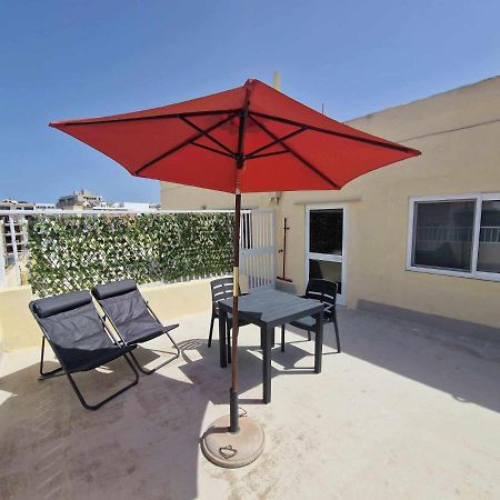 Comfy And Cosy. Apartment St. Paul's Bay Exterior foto